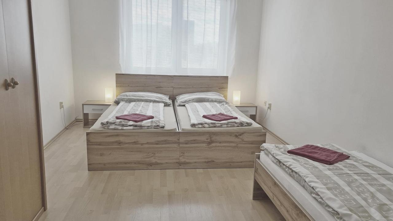 Apartmany Zlatovska Trenčín 外观 照片