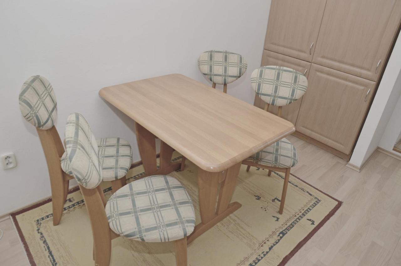 Apartmany Zlatovska Trenčín 外观 照片