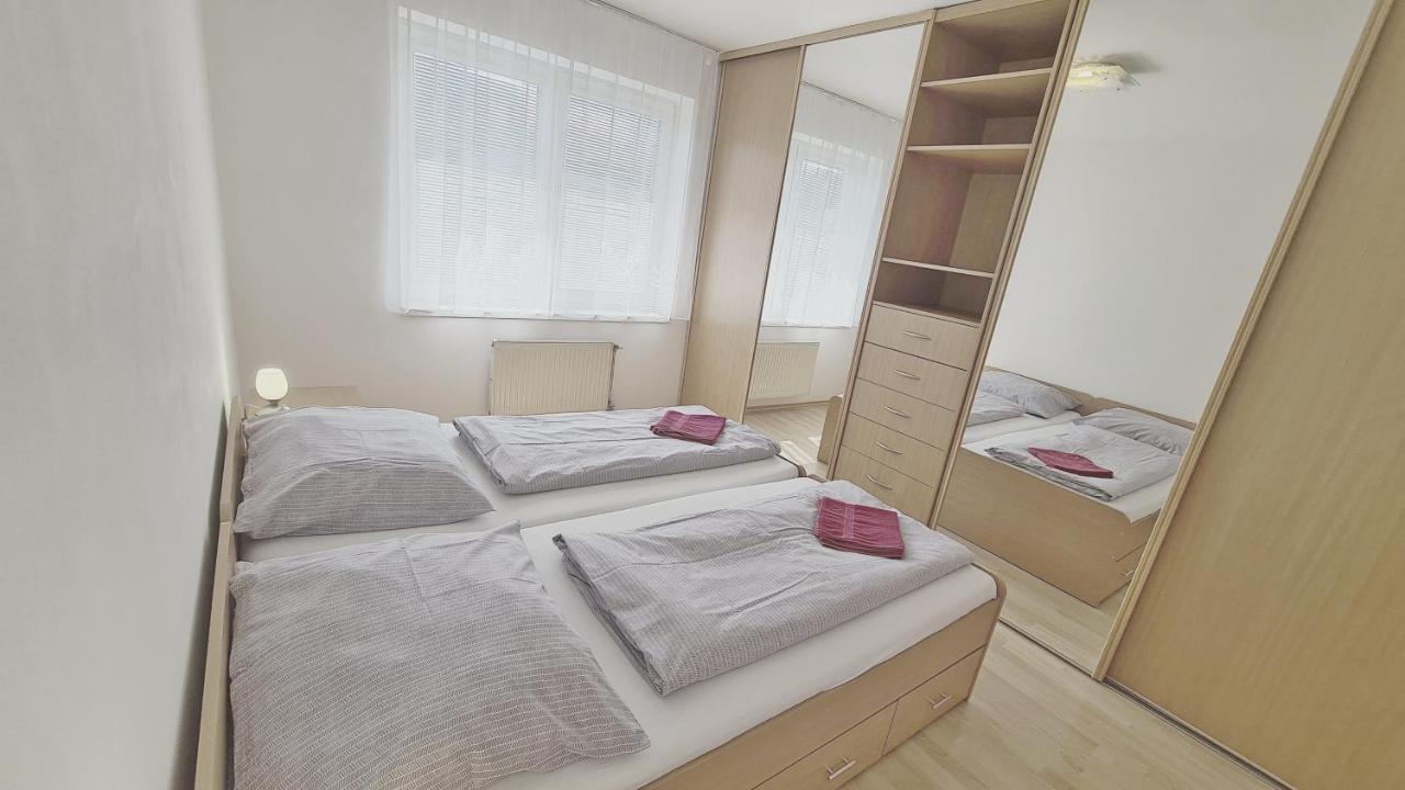 Apartmany Zlatovska Trenčín 外观 照片
