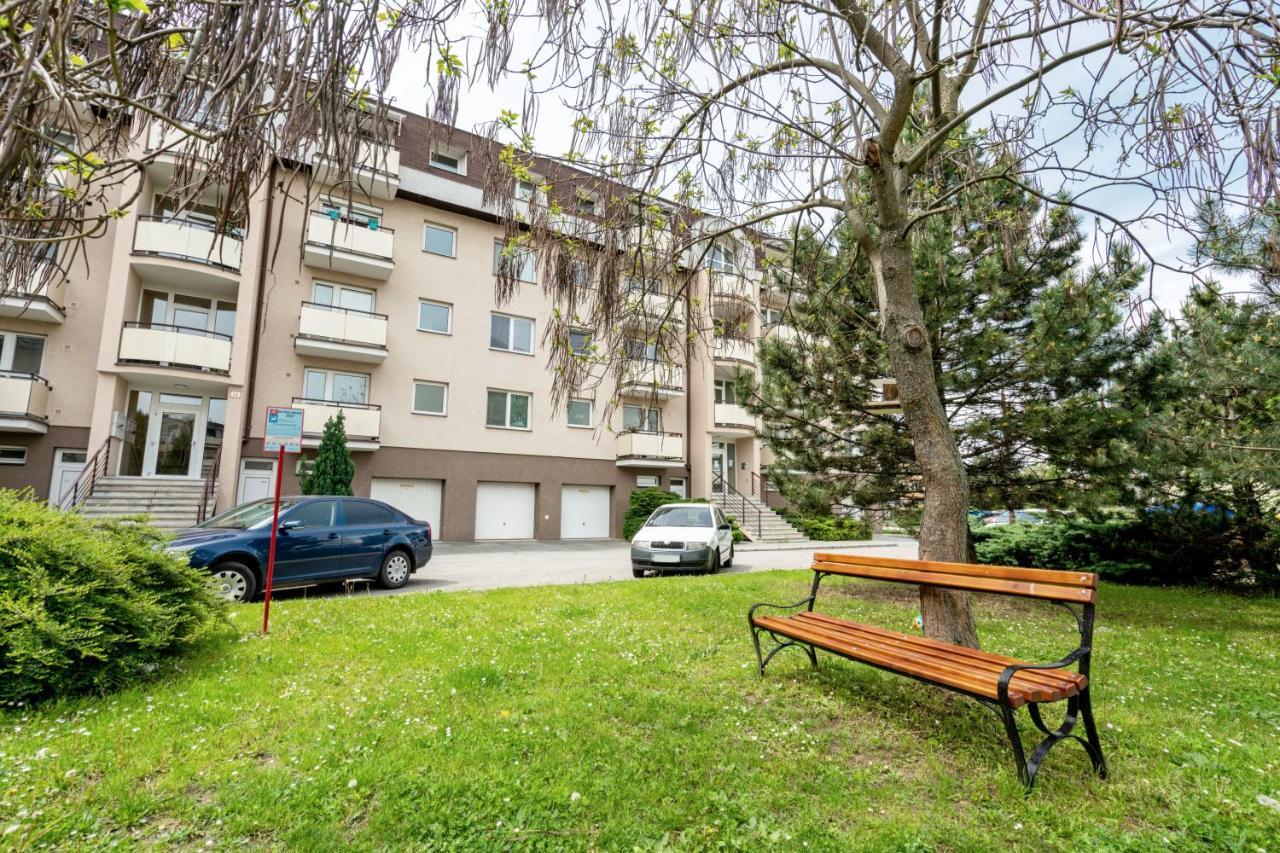 Apartmany Zlatovska Trenčín 外观 照片
