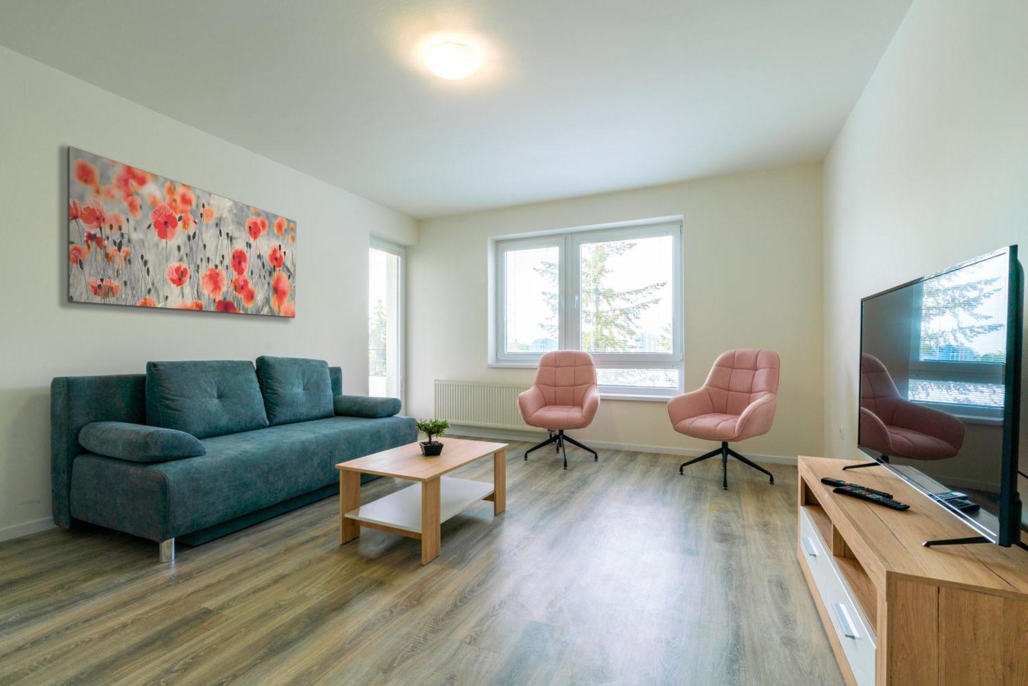 Apartmany Zlatovska Trenčín 外观 照片