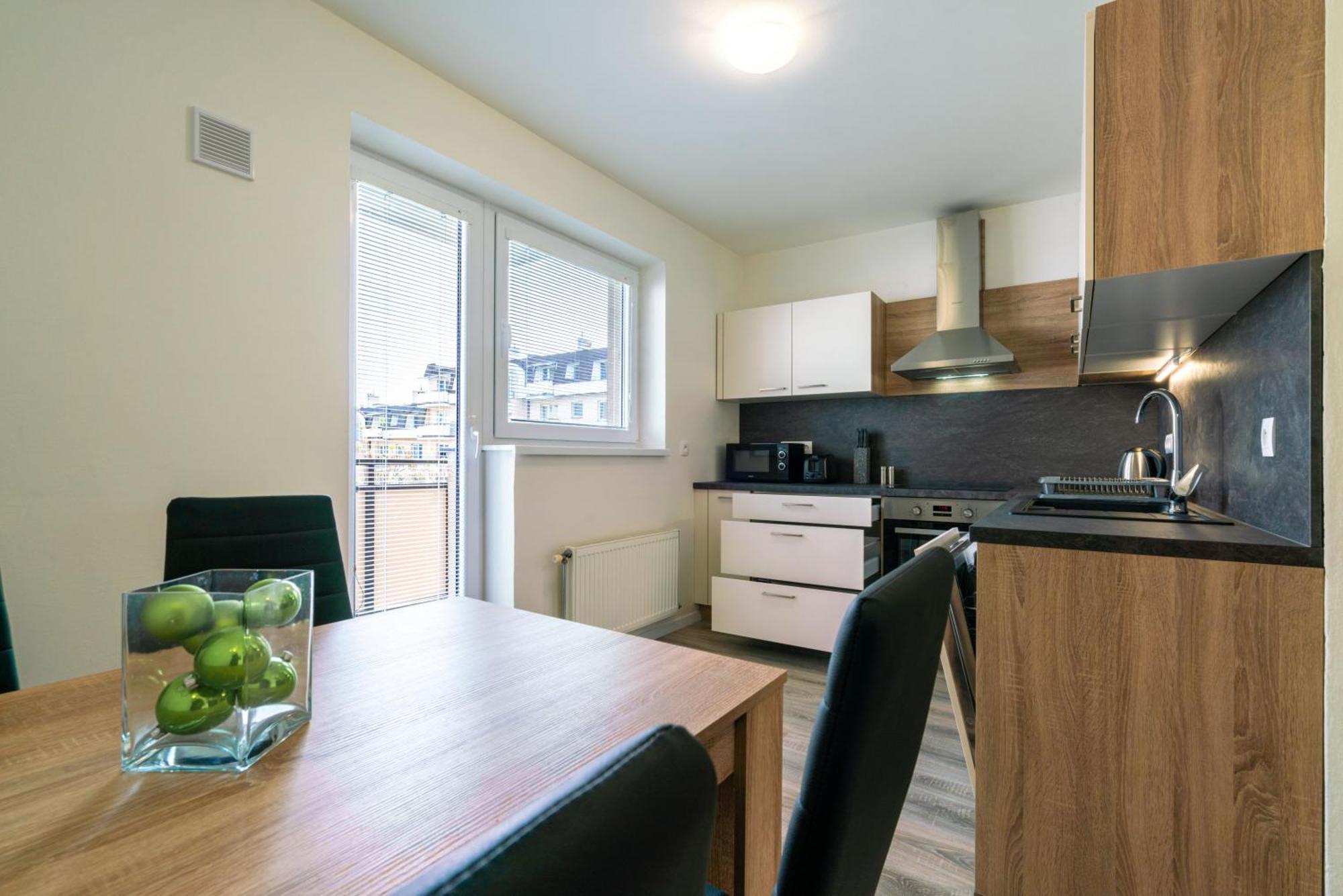 Apartmany Zlatovska Trenčín 外观 照片