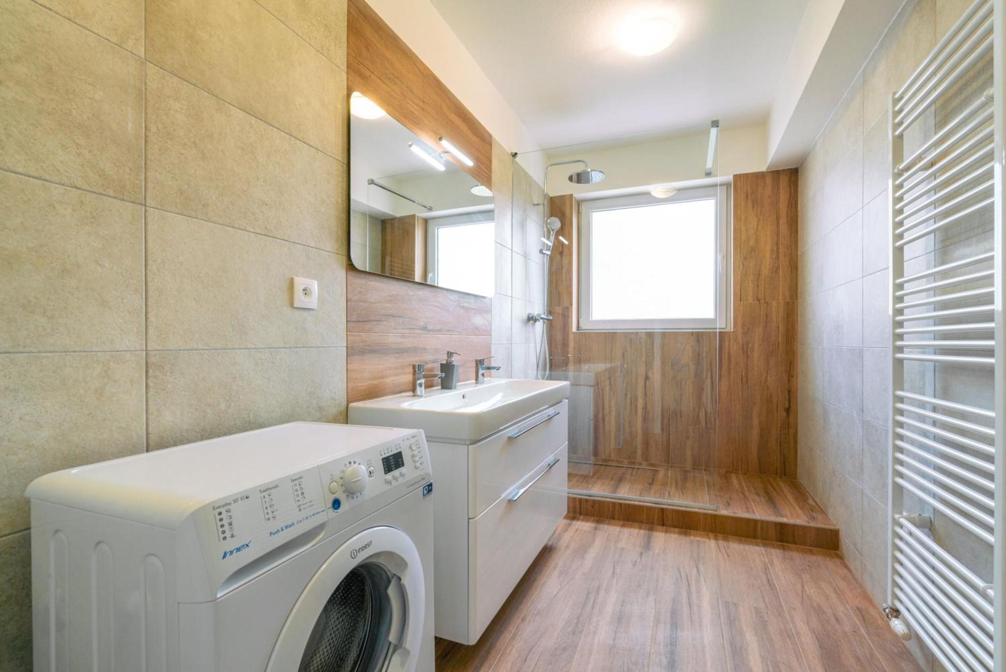 Apartmany Zlatovska Trenčín 外观 照片